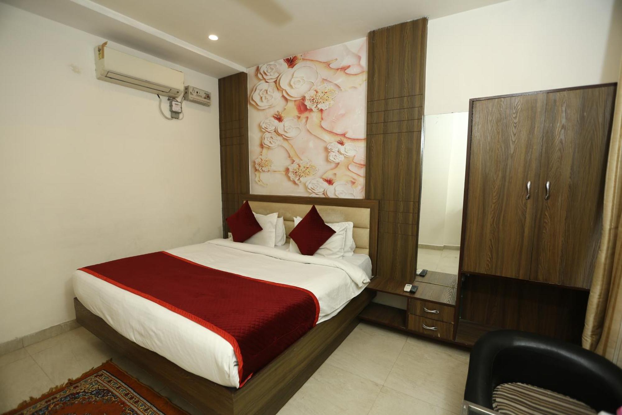 24 Hotel & Resort Agra  Exteriér fotografie
