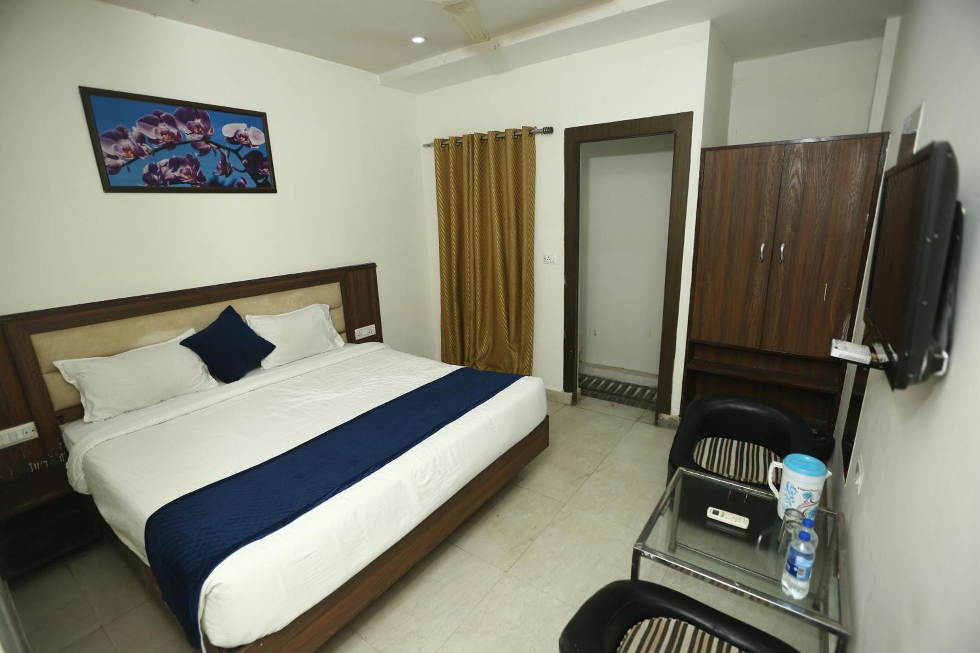 24 Hotel & Resort Agra  Exteriér fotografie